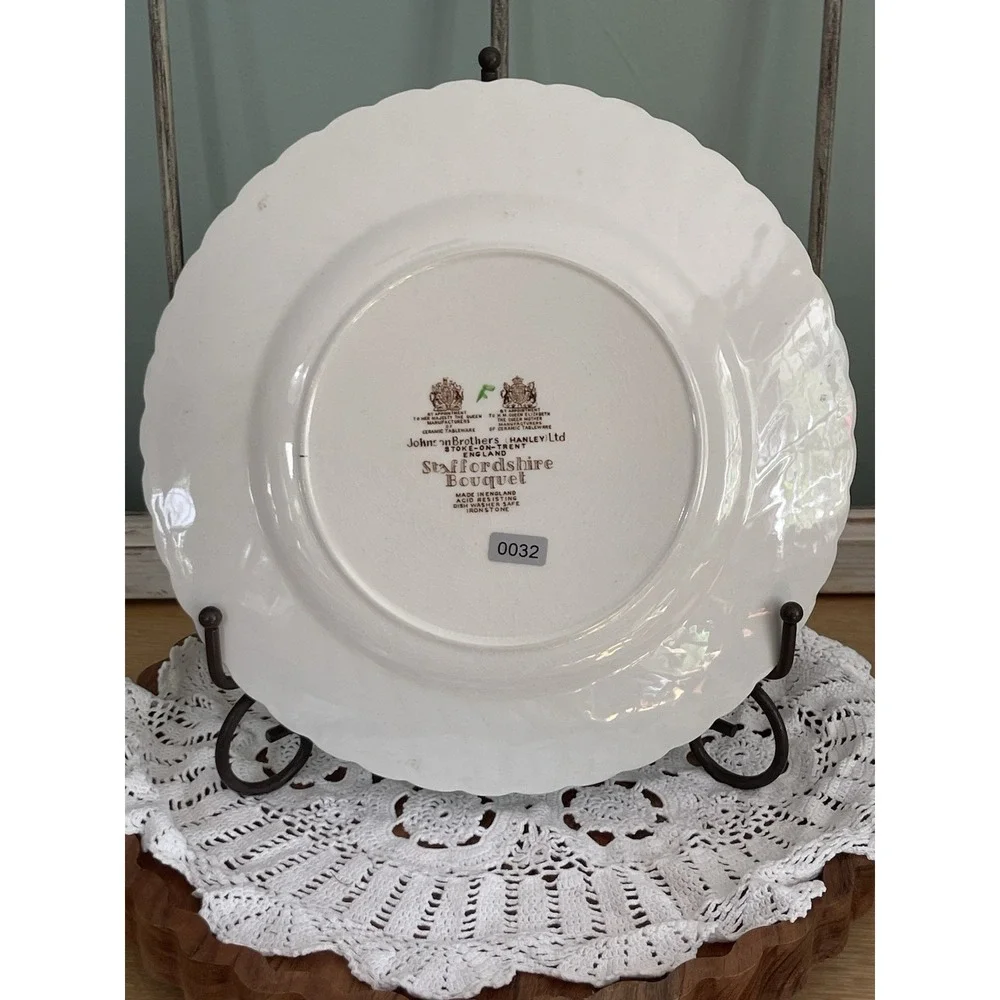 Vintage Johnson Brothers Staffordshire Bouquet 6 Piece Setting England IRONSTONE